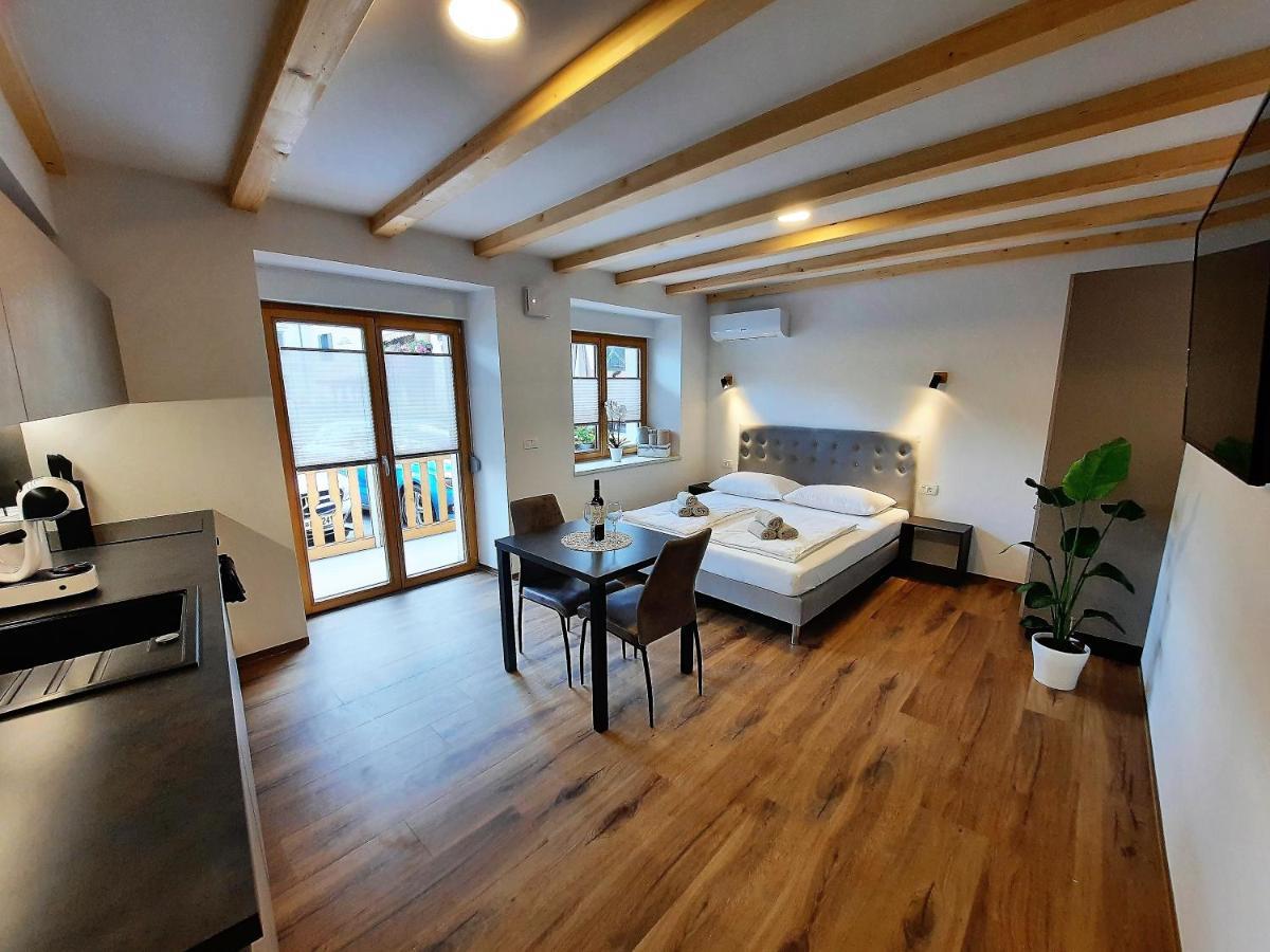Apartments Hlapi With Spa Kobarid Bagian luar foto