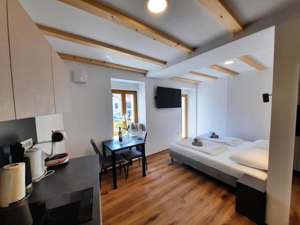 Apartments Hlapi With Spa Kobarid Bagian luar foto