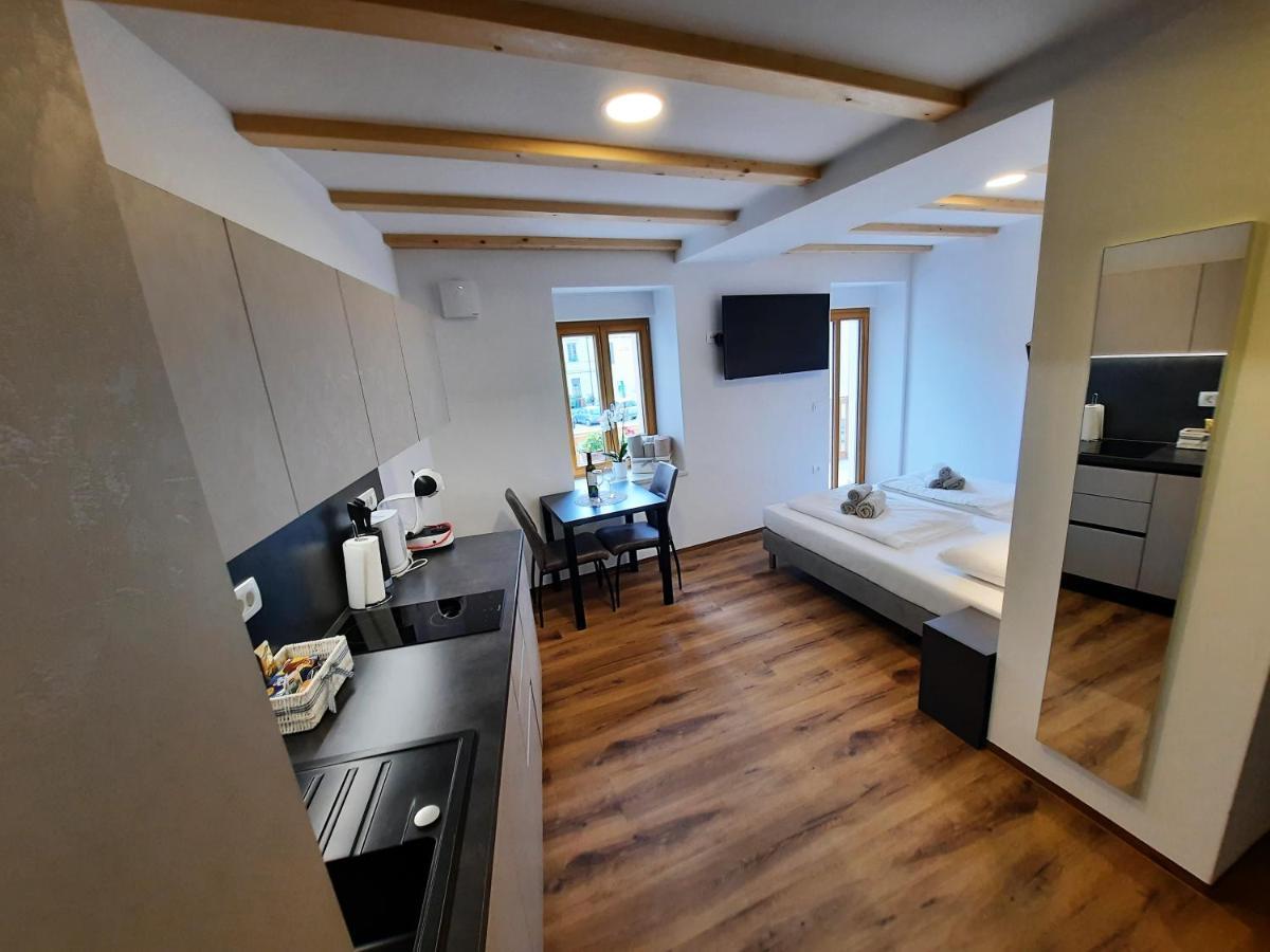 Apartments Hlapi With Spa Kobarid Bagian luar foto