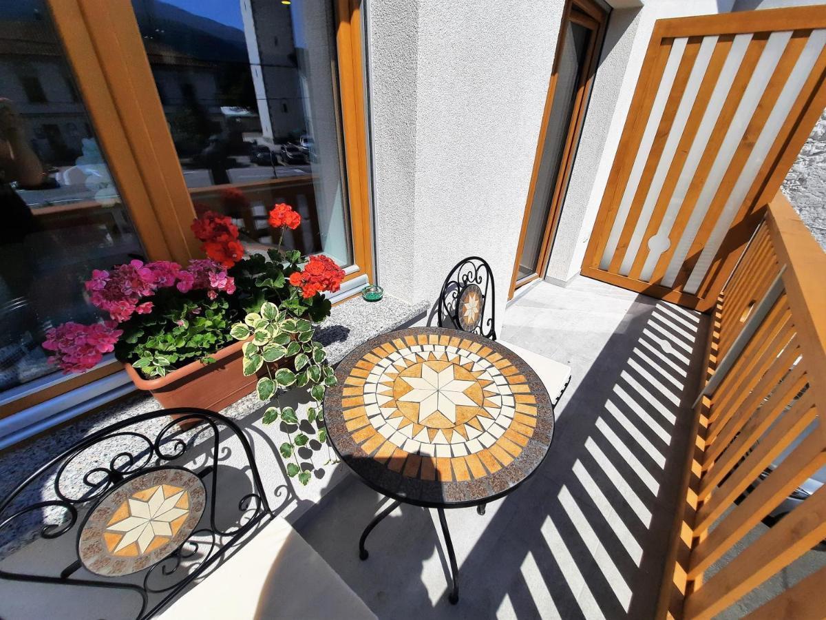 Apartments Hlapi With Spa Kobarid Bagian luar foto
