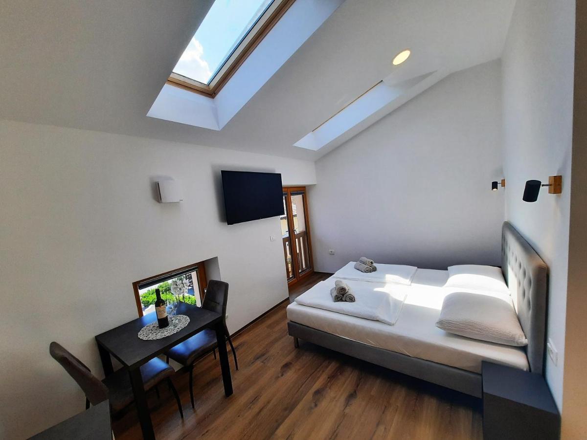 Apartments Hlapi With Spa Kobarid Bagian luar foto