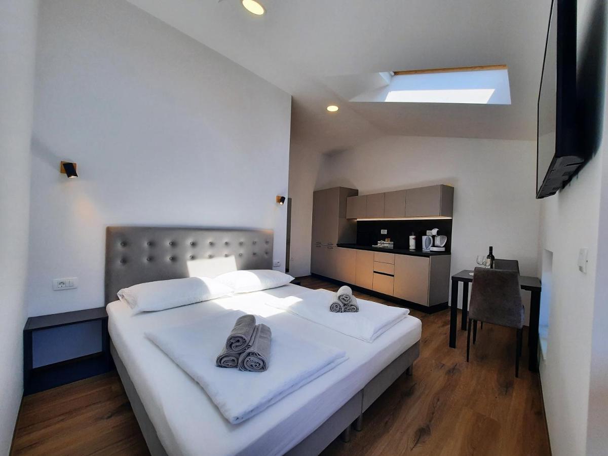 Apartments Hlapi With Spa Kobarid Bagian luar foto