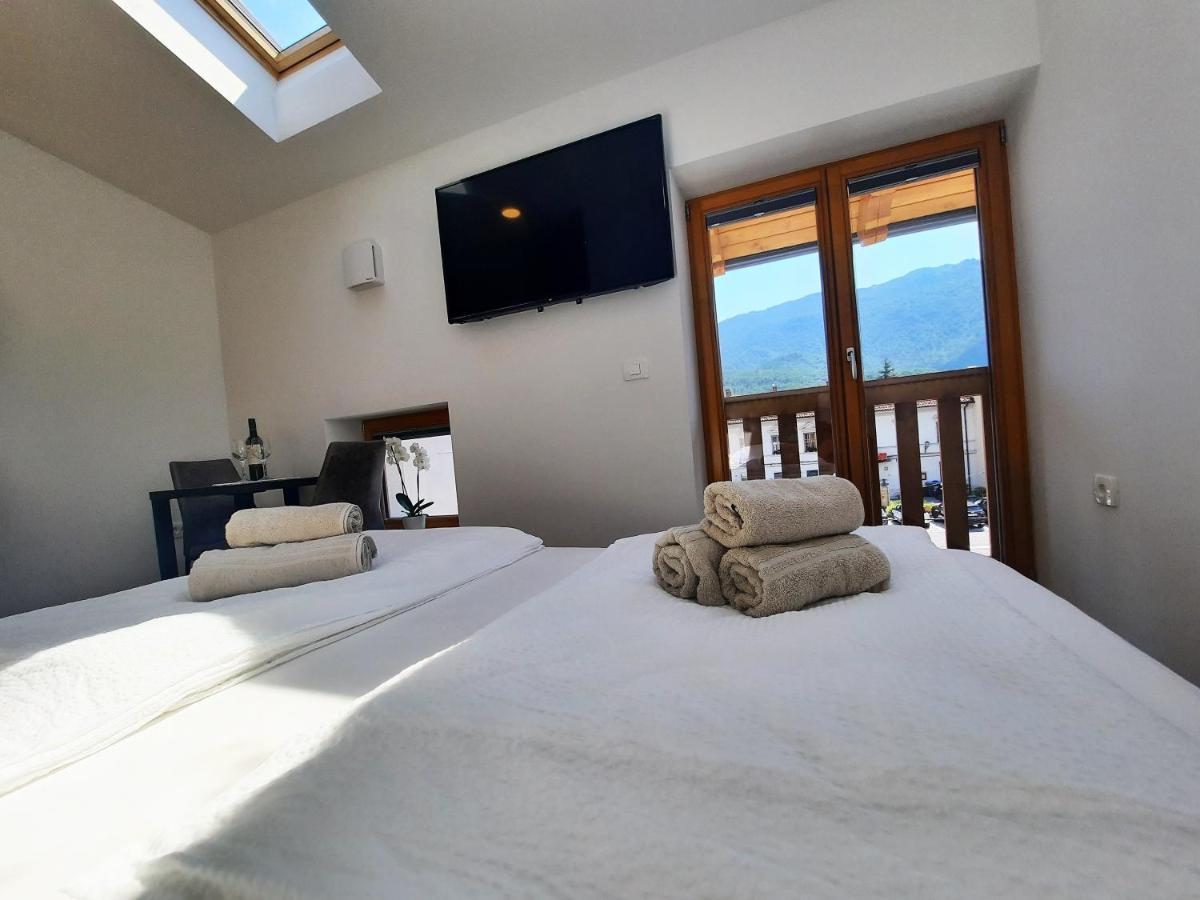 Apartments Hlapi With Spa Kobarid Bagian luar foto